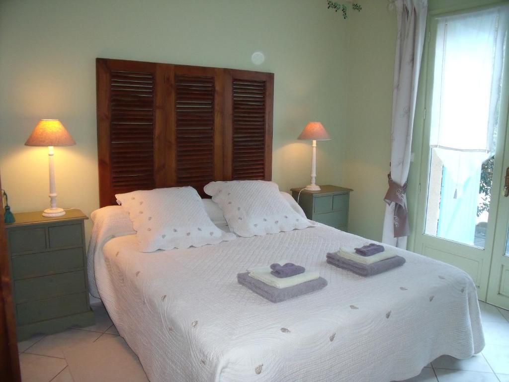 Maison D'Hotes Le Moulin Pointu Sainte-Nathalène Zimmer foto